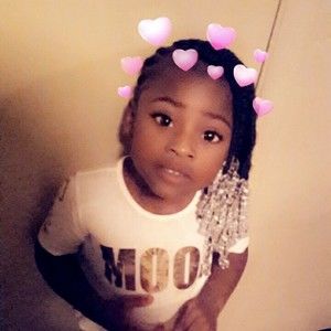 Meet your Posher, Britnie